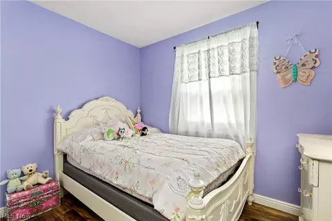 913 Salem Ave, Elyria, OH 44035 photo 17