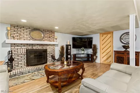 913 Salem Ave, Elyria, OH 44035 photo 23