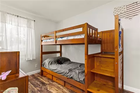 913 Salem Ave, Elyria, OH 44035 photo 19