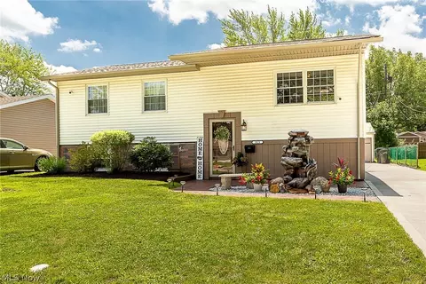 913 Salem Ave, Elyria, OH 44035 photo 3
