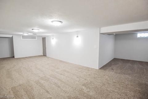 146 Mount Marie Ave NW, Canton, OH 44708 photo 23