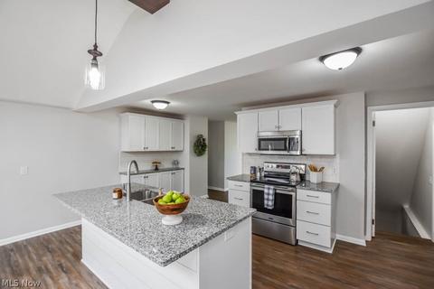 146 Mount Marie Ave NW, Canton, OH 44708 photo 8