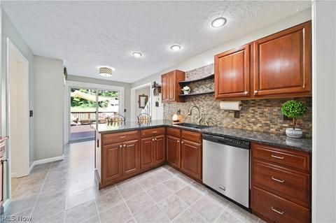9200 Kile Rd, Hambden, OH 44024 photo 7