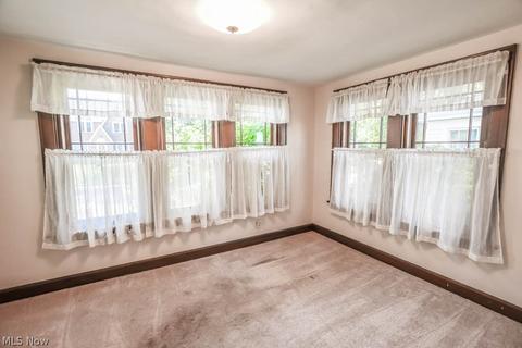 207 Montrose Ave NW, Canton, OH 44708 photo 5