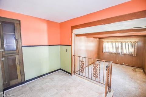 207 Montrose Ave NW, Canton, OH 44708 photo 12