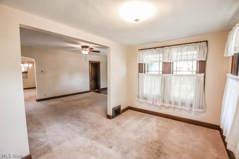 207 Montrose Ave NW, Canton, OH 44708 photo 6