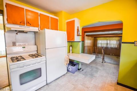 207 Montrose Ave NW, Canton, OH 44708 photo 11