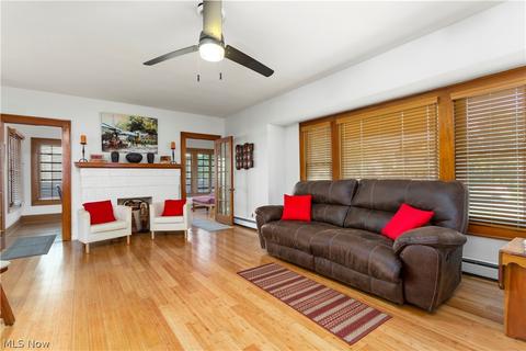121 Eastern Heights Blvd, Elyria, OH 44035 photo 9