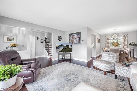 340 Crestview Dr, Elyria, OH 44035 photo 6