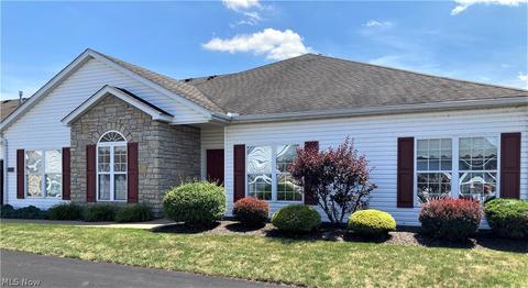 6988 Knight Ave NW, Canton, OH 44708 photo 1