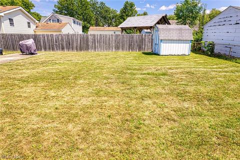 2144 E 39th St, Lorain, OH 44055 photo 7