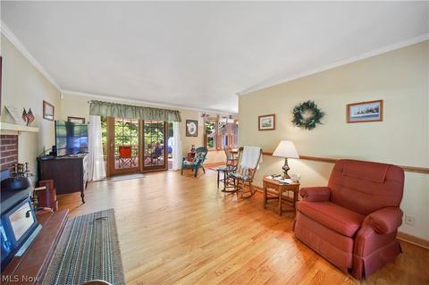 635 Holden Dr, Ashtabula, OH 44004 photo 3