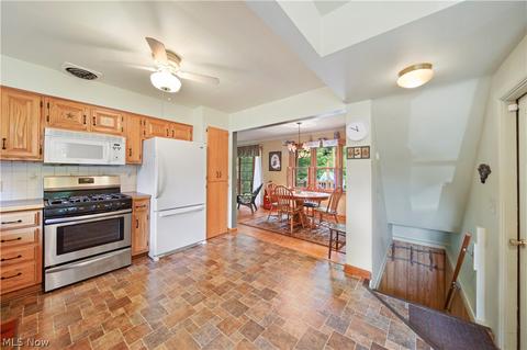 635 Holden Dr, Ashtabula, OH 44004 photo 6