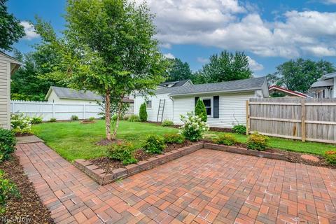285 N Pardee St, Wadsworth, OH 44281 photo 6