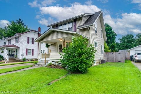 285 N Pardee St, Wadsworth, OH 44281 photo 1