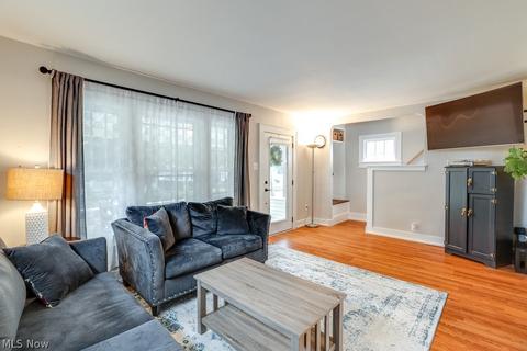 285 N Pardee St, Wadsworth, OH 44281 photo 11