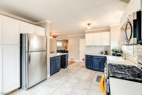 285 N Pardee St, Wadsworth, OH 44281 photo 23