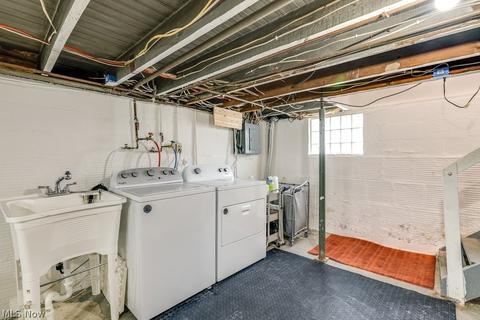 285 N Pardee St, Wadsworth, OH 44281 photo 30