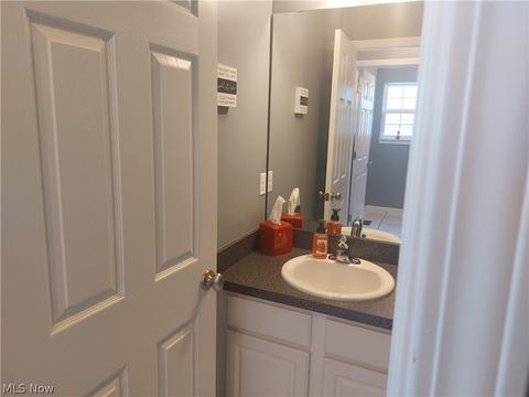4570 Fields Way, Lorain, OH 44053 photo 15