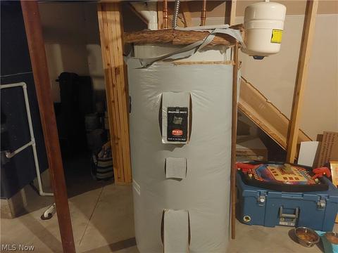 4570 Fields Way, Lorain, OH 44053 photo 24