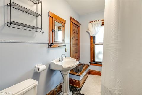 238 Wooster St, Elyria, OH 44035 photo 19