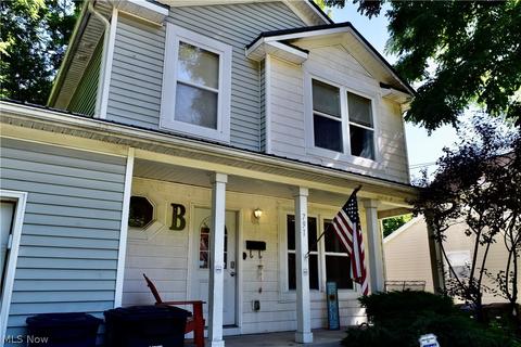 791 Bisson Ave, Akron, OH 44307 photo 2