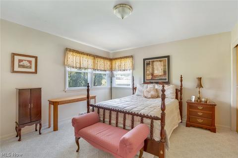 1089 Hillside Rd, Seven Hills, OH 44131 photo 11
