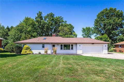 1089 Hillside Rd, Seven Hills, OH 44131 photo 1