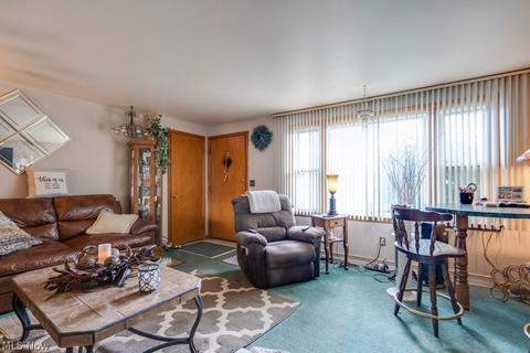 1452 Viola Pkwy NW, Canton, OH 44708 photo 11