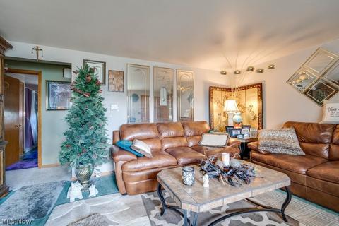 1452 Viola Pkwy NW, Canton, OH 44708 photo 10