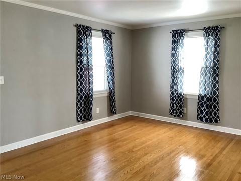 455 Cambridge Ave, Elyria, OH 44035 photo 9