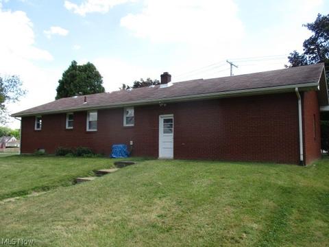 549 Maplewood Ave, Struthers, OH 44471 photo 13
