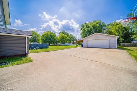 1124 E 17th St, Ashtabula, OH 44004 photo 32