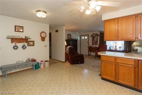 425 E Florida Ave, Sebring, OH 44672 photo 11