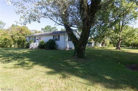 425 E Florida Ave, Sebring, OH 44672 photo 2