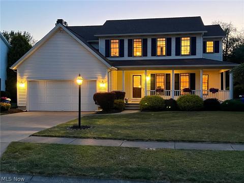 905 Glenview Dr, Huron, OH 44839 photo 1
