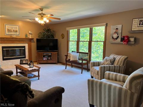 905 Glenview Dr, Huron, OH 44839 photo 2