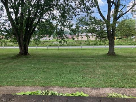 29601 Dempster Rd SE, Dennison, OH 44621 photo 4