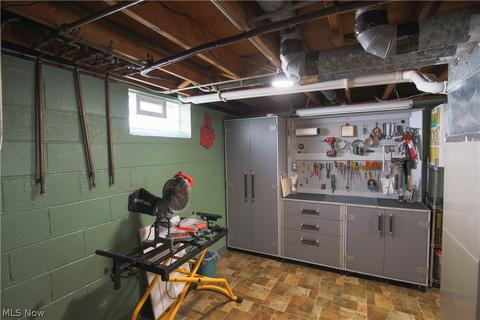 11180 Kader Dr, Parma, OH 44130 photo 18