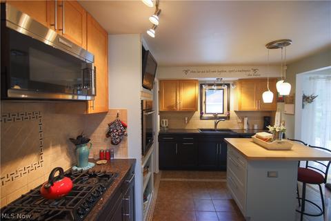 11180 Kader Dr, Parma, OH 44130 photo 8