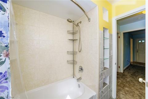 557 Hilliard Rd, Elyria, OH 44035 photo 16