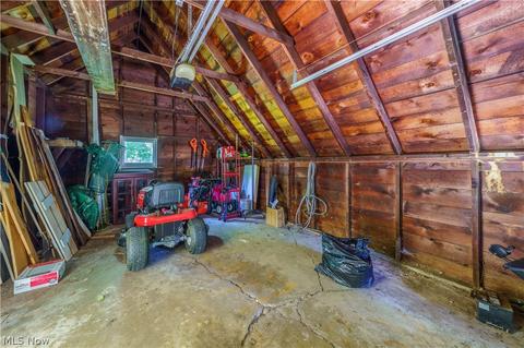 557 Hilliard Rd, Elyria, OH 44035 photo 24