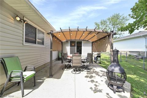 7744 E Linden Ln, Parma, OH 44130 photo 29