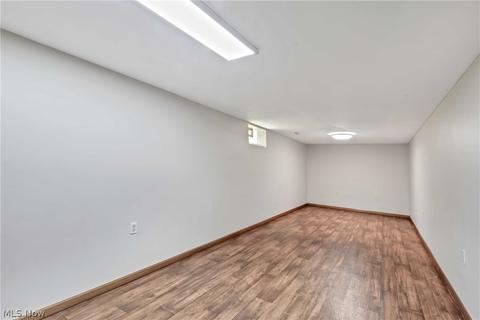 7744 E Linden Ln, Parma, OH 44130 photo 22