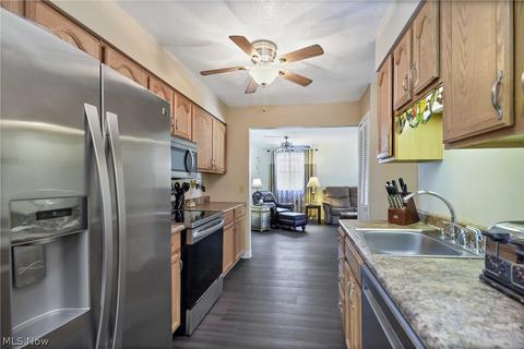 7744 E Linden Ln, Parma, OH 44130 photo 11