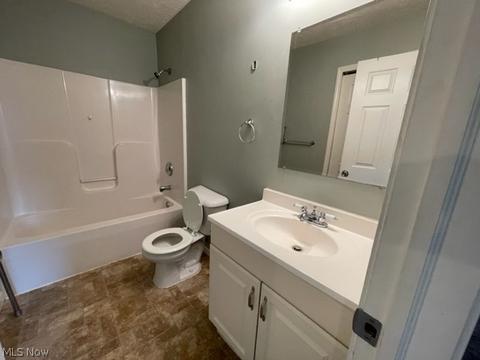 350 Hickory Run, Lagrange, OH 44050 photo 8