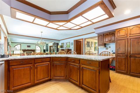 9356 Booth Rd, Kirtland, OH 44094 photo 14