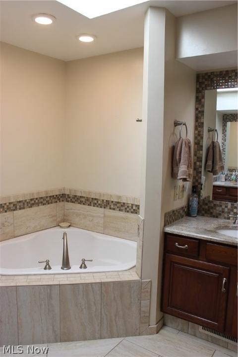 3463 Briton Cir NW, Canton, OH 44708 photo 22