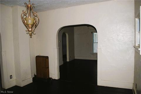 1781 E 33rd St, Lorain, OH 44055 photo 9