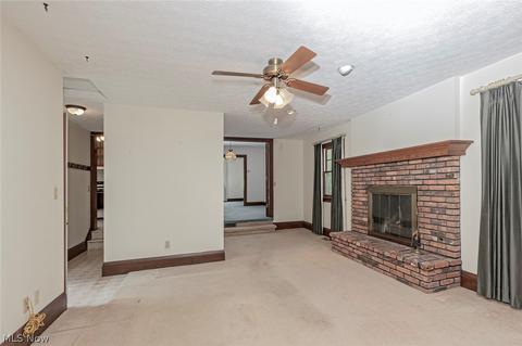 8488 Forestview Ave, Mentor, OH 44060 photo 4